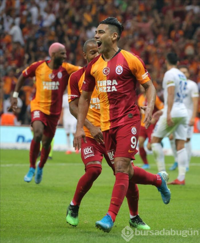 Falcao sahalara dönüyor!