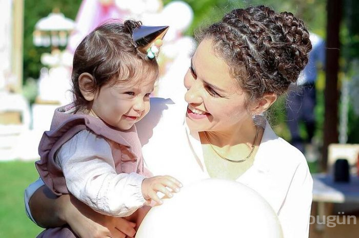 Ünlü oyuncu Aslı Tandoğan tecrübelerini paylaştı