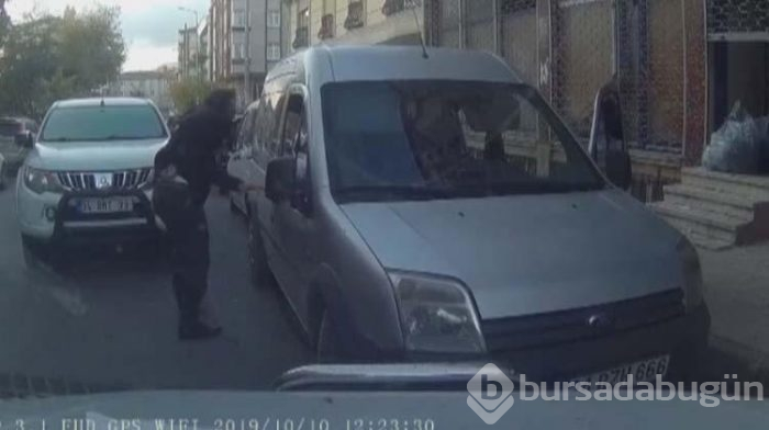 Küçük kızı yangından komşuları kurtardı!