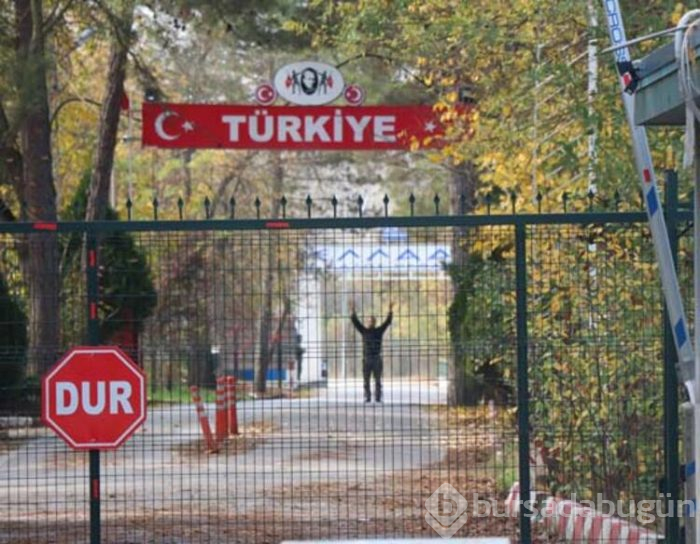 DEAŞ'lı terörist sınır dışı edilip arada kaldı!