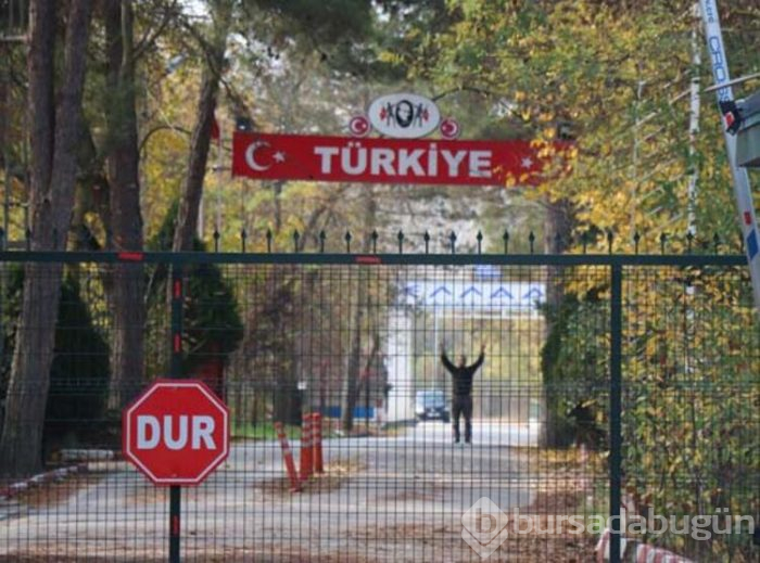 DEAŞ'lı terörist sınır dışı edilip arada kaldı!
