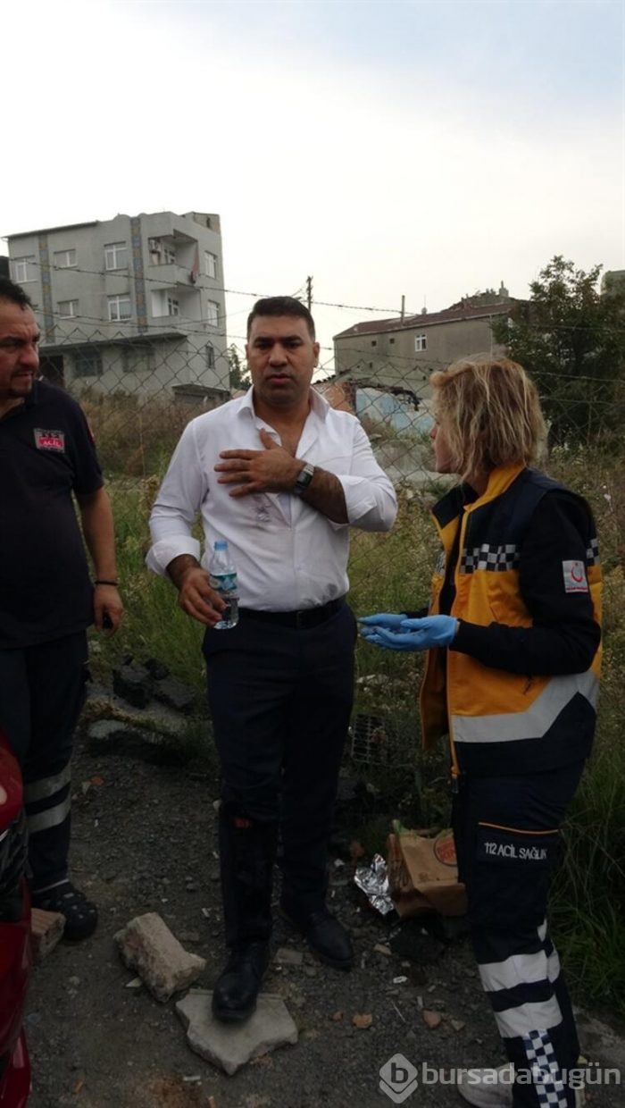 Beyoğlu'nda trafik kazası! Görenler yardıma koştu