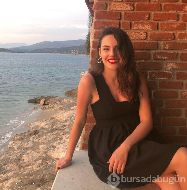 Oğuzhan Koç'tan ayrılan Yağmur Tanrısevsin'in eski sevgilisi Kerem Bürsin'den hamle!