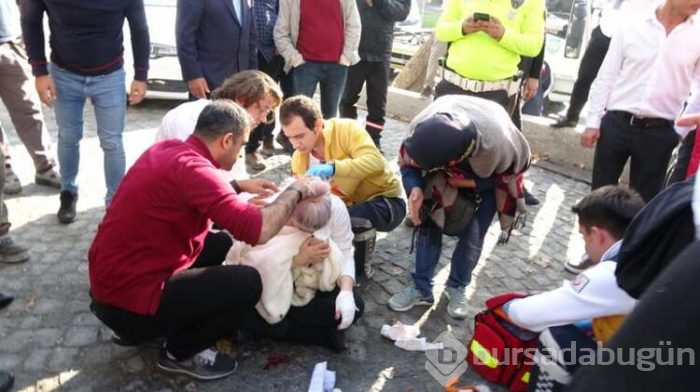 Yanına yaklaştığı turist kadına inşaat demiri sapladı