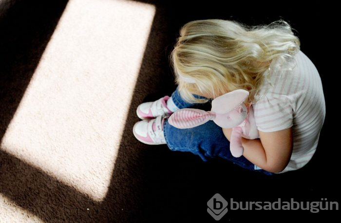 Bunu ona erkek kardeşi yaptı