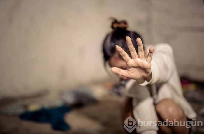 Bunu ona erkek kardeşi yaptı