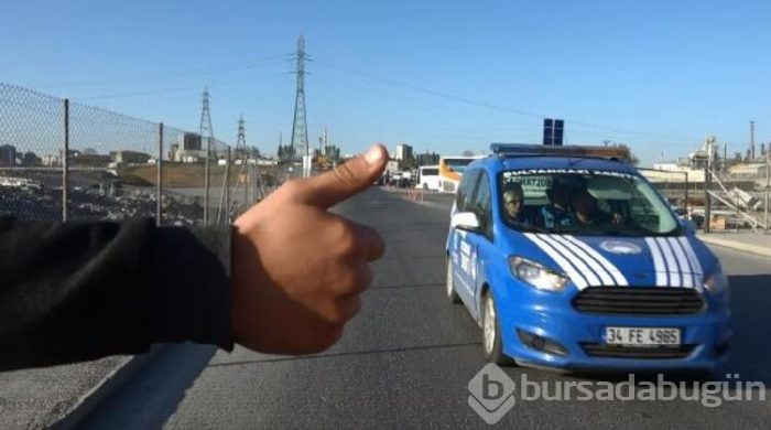 Öğrenciler okula gidebilmek için kilometrelerce yol gidiyor 