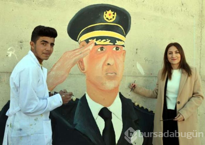 Öğrenciler, güvenlik duvarını sanat eserine çevirdi