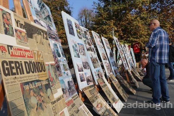 Felaketin 20. yılında depremin izleri fotoğraf karelerinde
