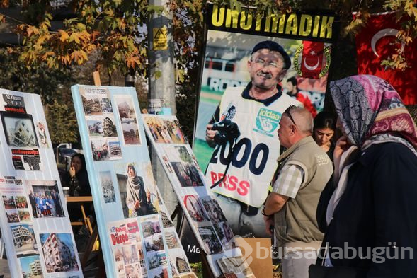 Felaketin 20. yılında depremin izleri fotoğraf karelerinde