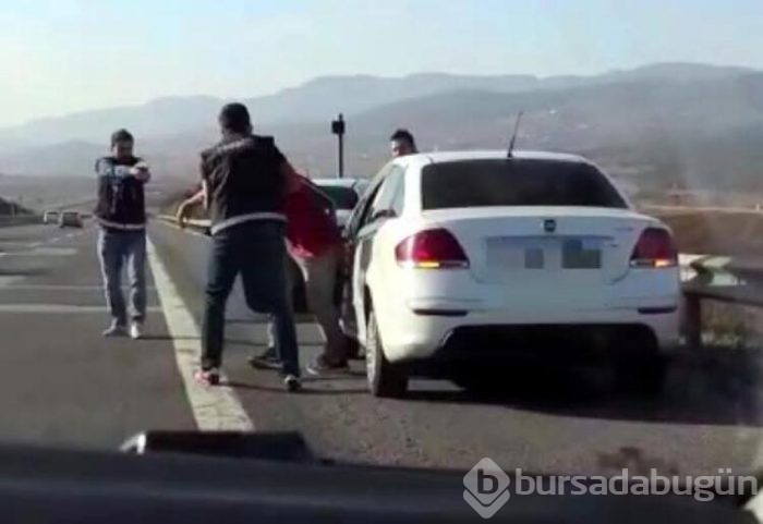 Uyuşturucu taşıyan emekli astsubay yakalandı!