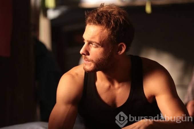 Kerem Bursin tepkisini sosyal medya da dile getirdi!
