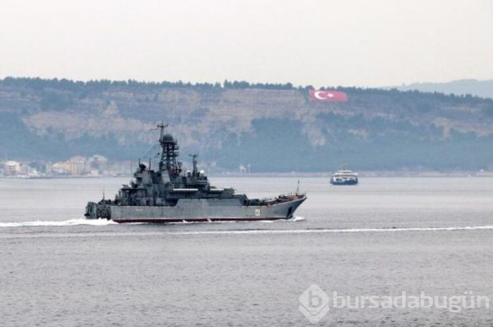 Rus savaş gemileri, Çanakkale Boğazı'ndan geçti