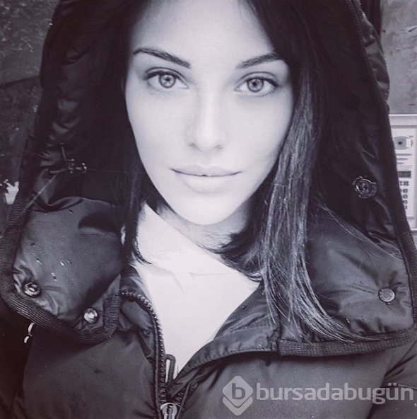 Tuvana Türkay'ın annesi de estetik güzeli çıktı!
