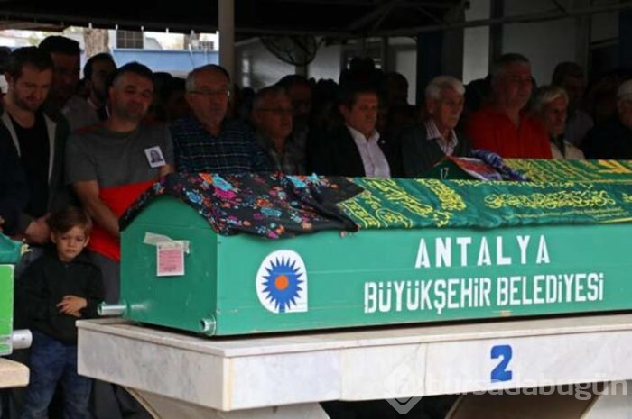 Küçük omuzlar, ağır yük!