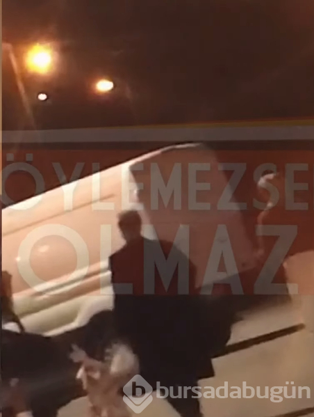 Tamer Karadağlı, Burcu Esmersoy ile görüntülendi!