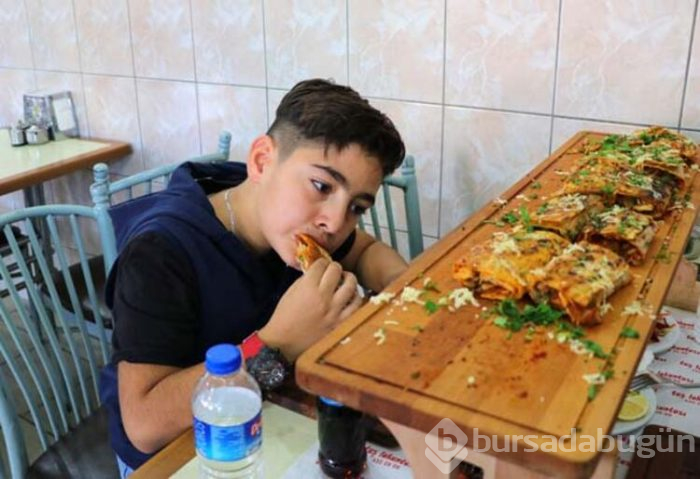 Adana'dan 'Piton döner'... 1 buçuk metre!