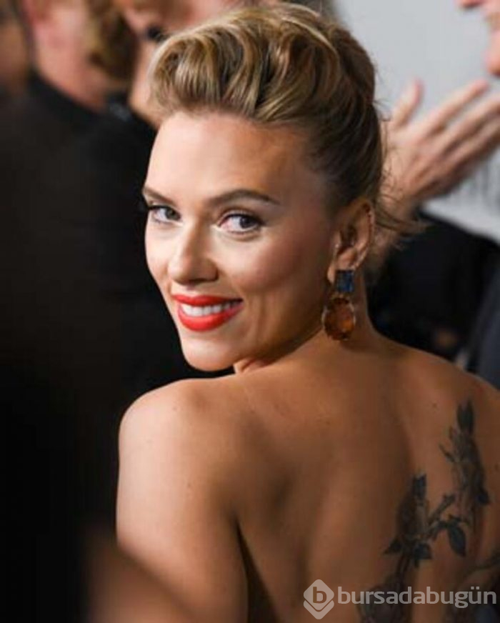 Scarlett Johansson: Bir grup erkek tarafından cinsel obje ilan edildim!