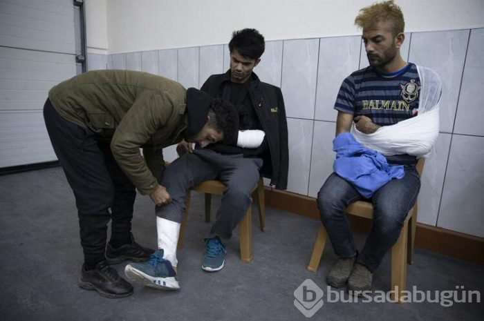 Düzensiz göçmenlerin Yunan askerlerince darp edilip Türkiye'ye gönderildiği iddiası!