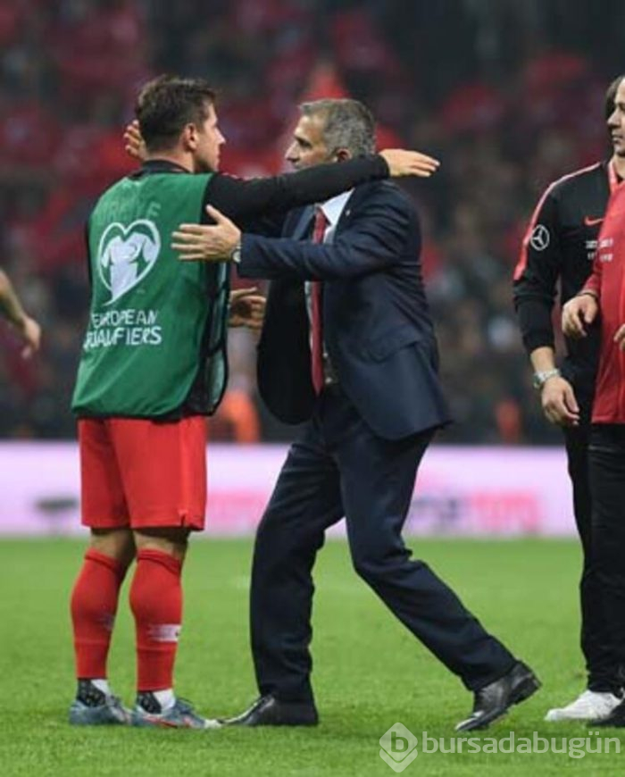 Türkiye - İzlanda maçının ardından spor yazarlarının görüşleri! 