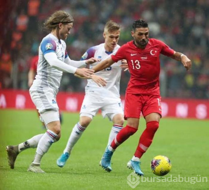 Türkiye - İzlanda maçının ardından spor yazarlarının görüşleri! 