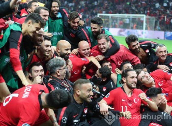 Türkiye - İzlanda maçının ardından spor yazarlarının görüşleri! 