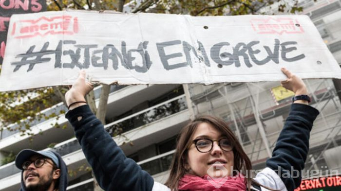 Fransa'da hastane personelleri protesto yapıyor!