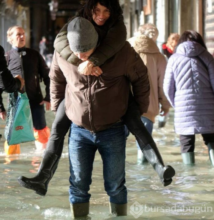 Karar alındıktan 2 dakika sonra su bastı!