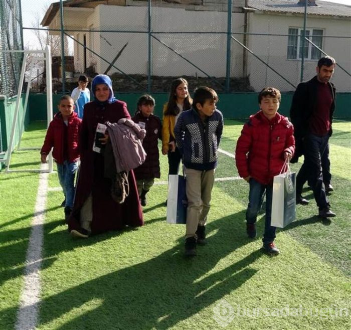Forma alamayınca gözyaşı döktüler