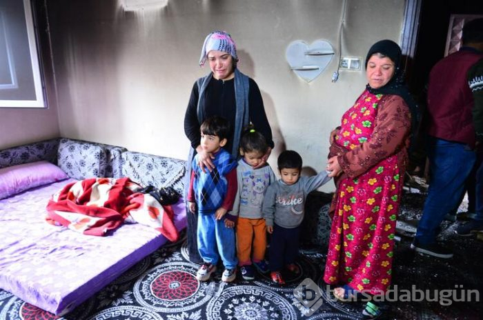 Evi yanan anne gözyaşlarına boğuldu