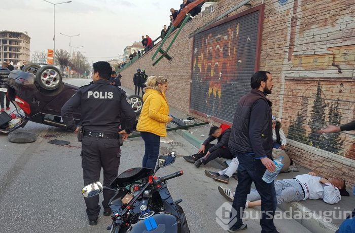 Bursa'da köprüden uçan otomobilde can pazarı