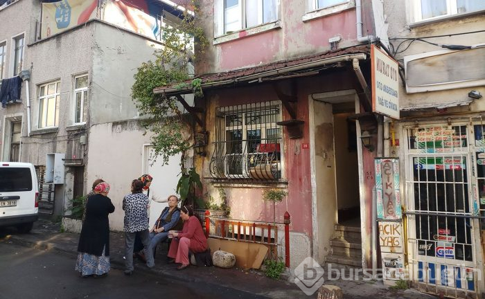Başkomiser kızını uyurken öldürdü!