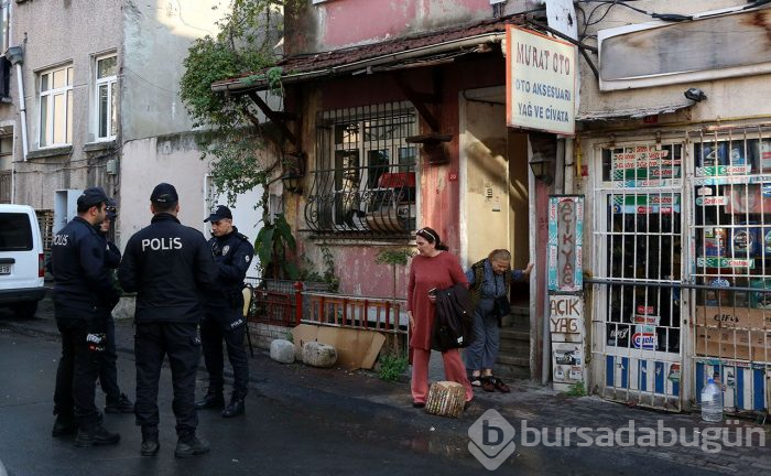 Başkomiser kızını uyurken öldürdü!