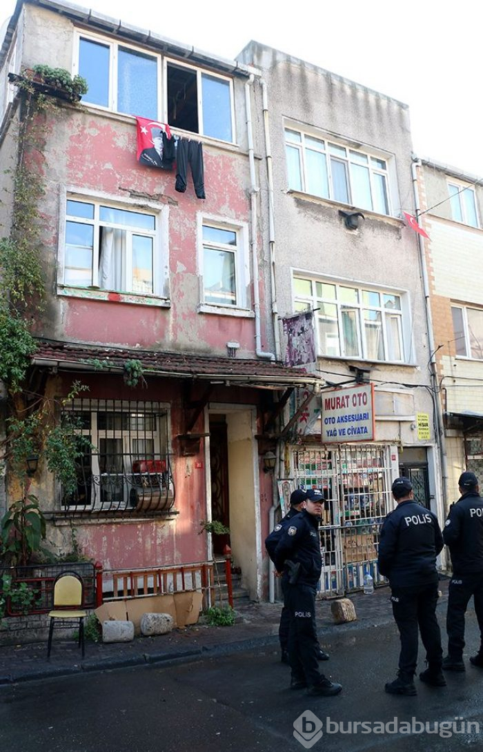 Başkomiser kızını uyurken öldürdü!