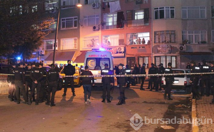 Beyoğlu'nda baba oğul kavgasında polis de yaralandı!