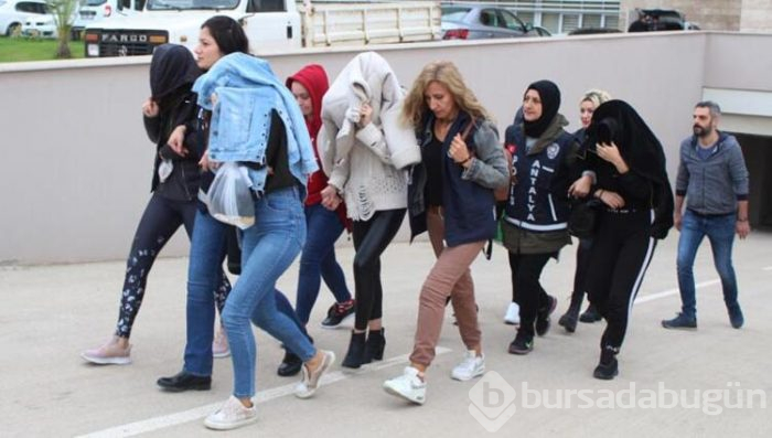 "Jigolo" ilanına başvuran yüzlerce kişiye büyük şok!