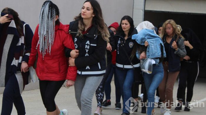 "Jigolo" ilanına başvuran yüzlerce kişiye büyük şok!