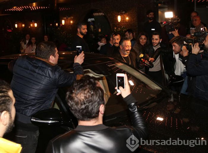 Cem Yılmaz'a ısrar etti!