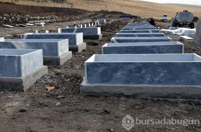 Muş'ta 2 bin 128 mezar taşındı!
