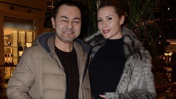 Serdar Ortaç ve Chloe Loughnan 3 ay önce boşanmıştı! Yeniden evet dedi
