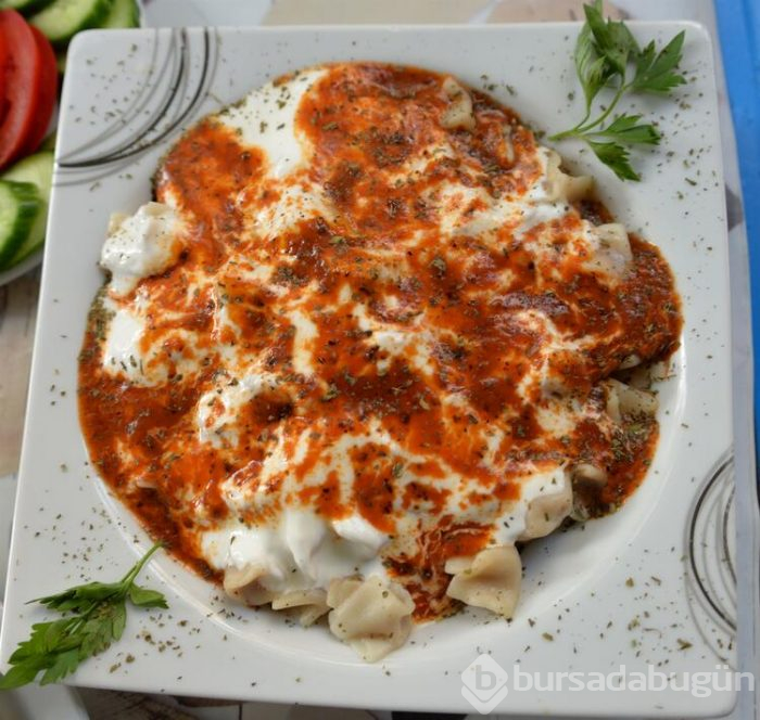 4 dil bilen 2 üniversite mezunu mantıcı