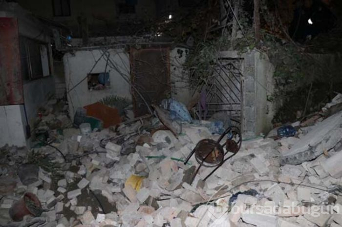 Geceyi böyle geçirdiler! Türk Kızılay'ı da bölgede