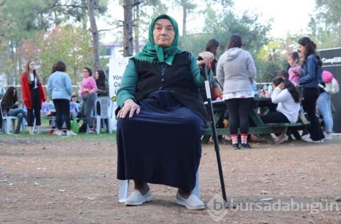 70 yaşında model oldu!