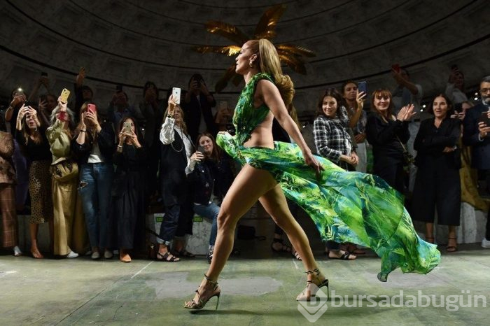Versace'den taklit elbise davası