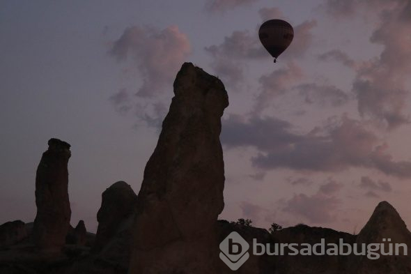 Kapadokya'da balonlar kartpostallık görüntüler oluşturdu!