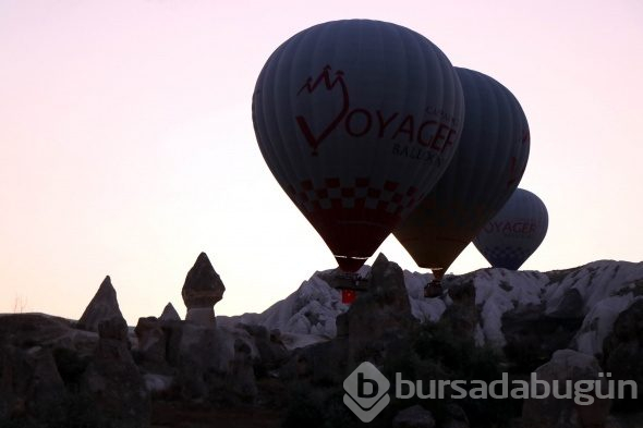 Kapadokya'da balonlar kartpostallık görüntüler oluşturdu!