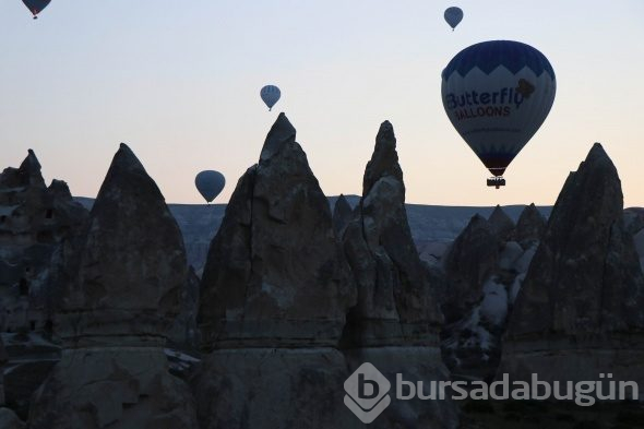 Kapadokya'da balonlar kartpostallık görüntüler oluşturdu!