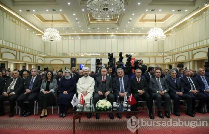 "İslam bize göre değil, biz İslam'a göre hareket edeceğiz"