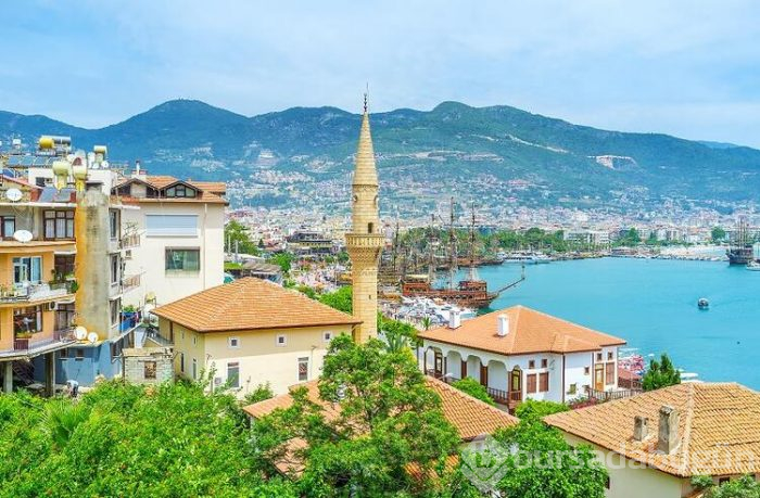 Nüfusun yüzde 10'u 82 ülkeden yerleşik yabancı!