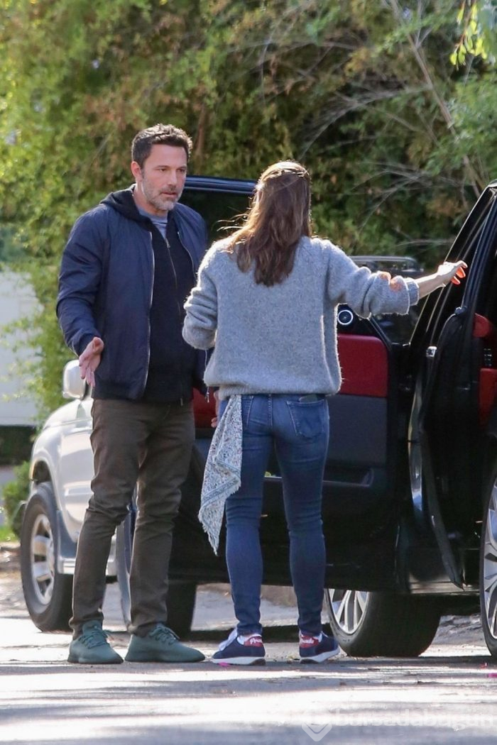 Ben Affleck ile Jennifer Garner sokak ortasında tartıştı